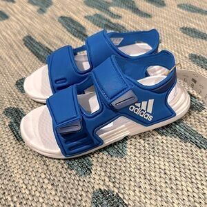 NWT Adidas Altaswim toddler/little kid Sandals